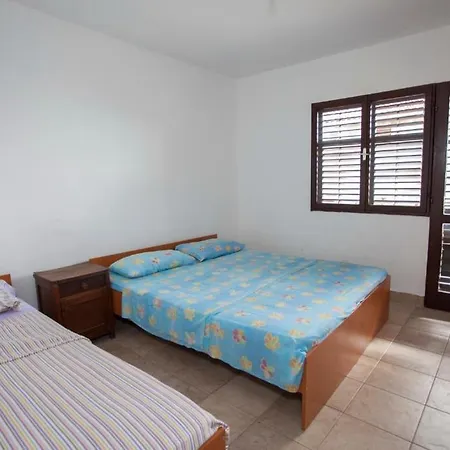 And With Parking Space Tucepi, Makarska - 13056 Πανσιόν 3*