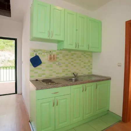 And With Parking Space Tucepi, Makarska - 13056 Tučepi