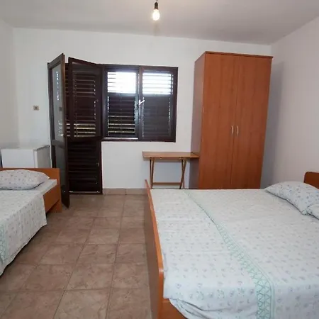 And With Parking Space Tucepi, Makarska - 13056 3* Tučepi