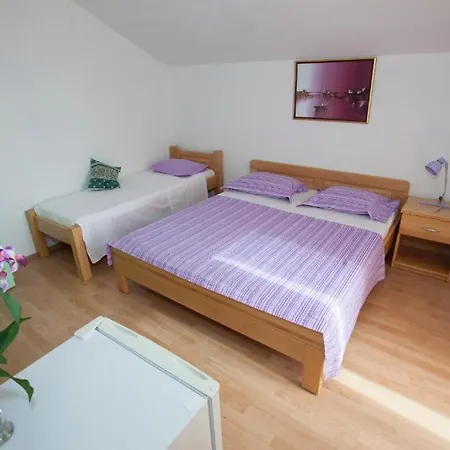 And With Parking Space Tucepi, Makarska - 13056 3* Tučepi