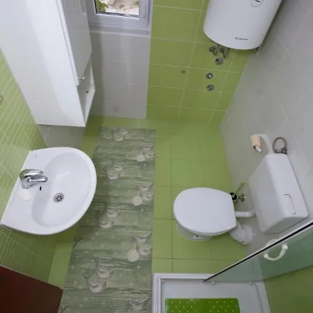 And With Parking Space Tucepi, Makarska - 13056 Πανσιόν 3*